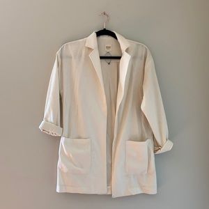 MEGAN HUNTZ CREAM OVERSIZED BLAZER.